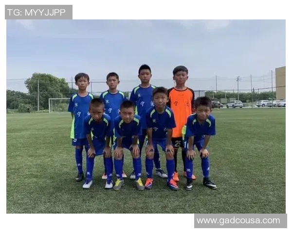 上海足球队在灵活性排行榜中荣登第十名展现强劲实力与潜力 上海足球队在灵活性排行榜中荣登第十名展现强劲实力与潜力