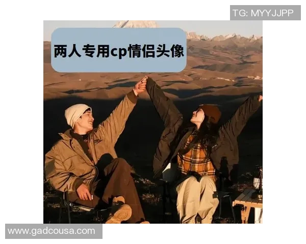 体育生情侣头像与足球明星的浪漫瞬间展现青春活力与激情碰撞