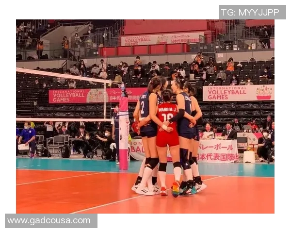 南京排球队与北京排球队赛后战术分析与复盘探讨 南京排球队与北京排球队赛后战术分析与复盘探讨