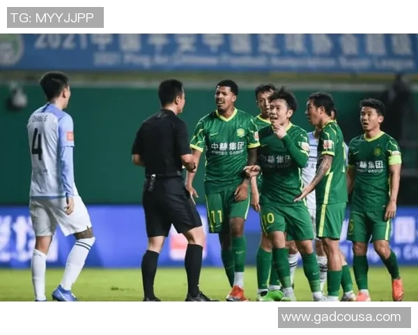 深圳篮球队在洲际杯积分榜上以99分稳居第一名引发关注 深圳篮球队在洲际杯积分榜上以99分稳居第一名引发关注