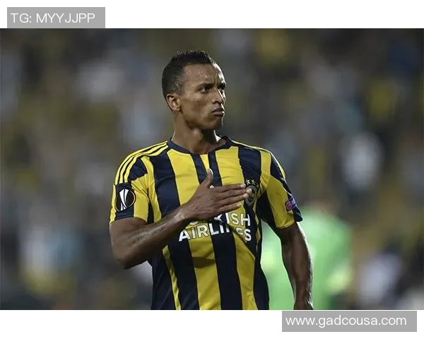 足球巨星转会历史揭秘各大明星背后的转会故事与纪录分析